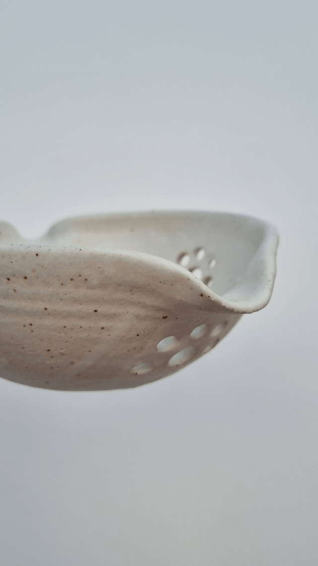 Berry Bowl in White