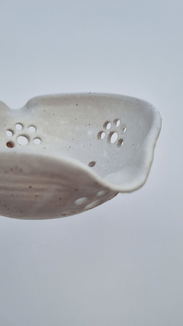 Berry Bowl in White