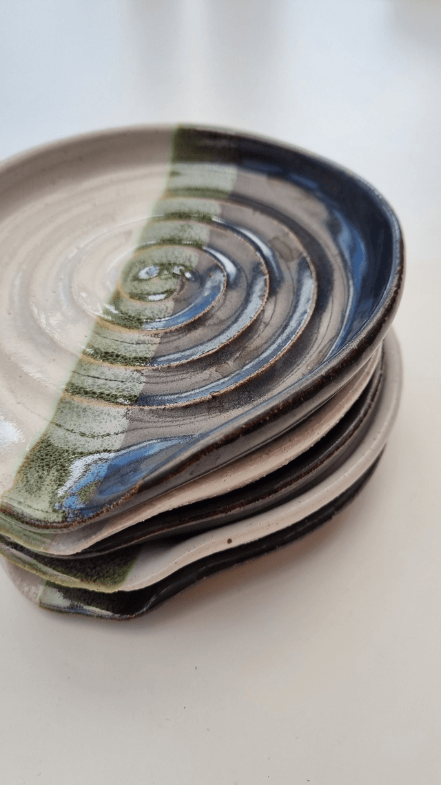 Spoon Holder in Jupiter and White