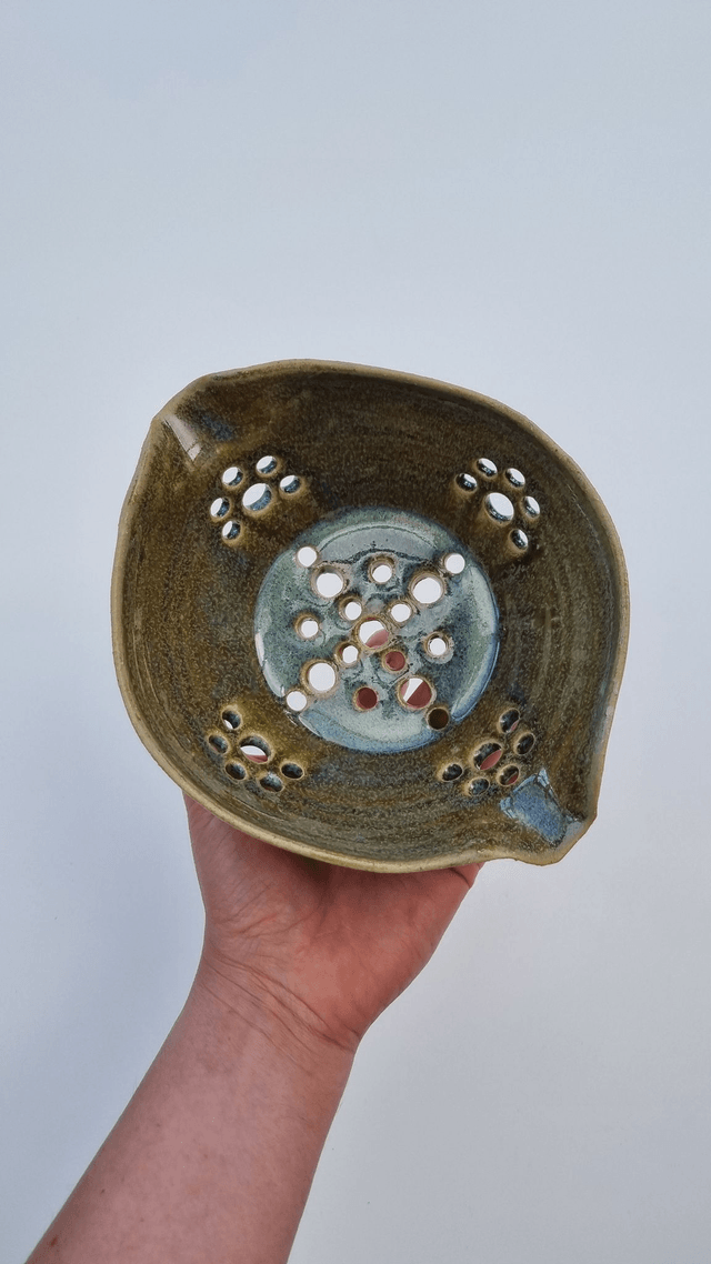 Berry Bowl in Green