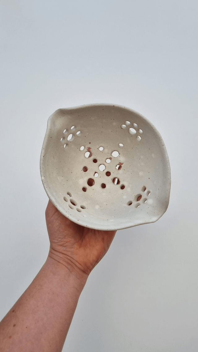 Berry Bowl in White